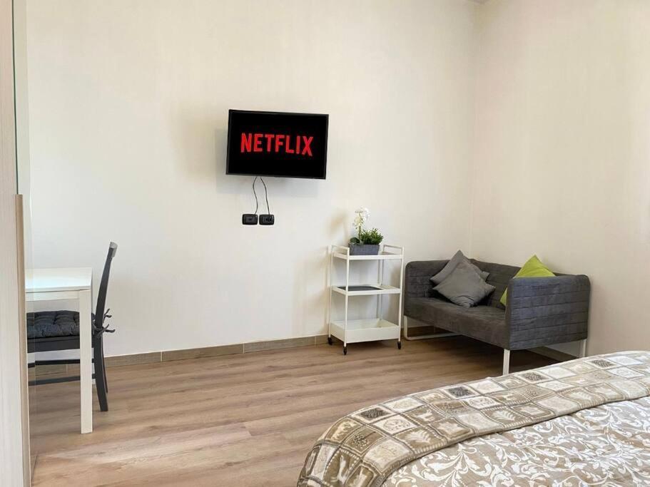 Memory Suite Con Wifi/Netflix Bologna Buitenkant foto